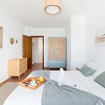 Apartman Giraud Ii - Beachfront - Pool - 46 M2 Terrace *