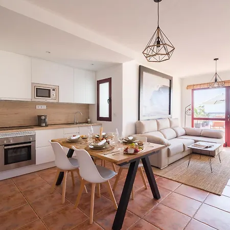 Apartmán Giraud Ii - Beachfront - Pool - 46 M2 Terrace